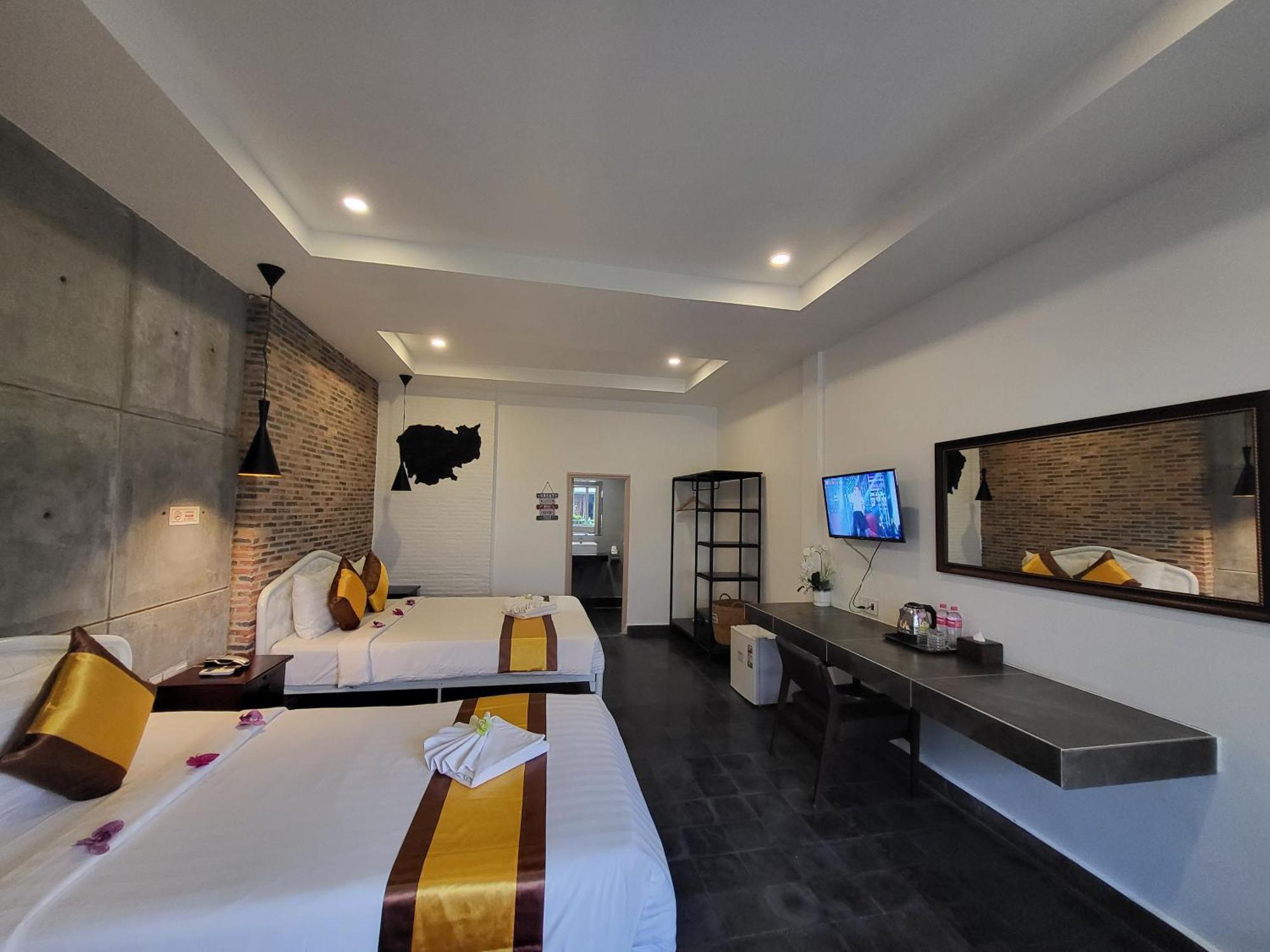 Sun Chakra Boutique Hotel Phnom Penh Exterior foto