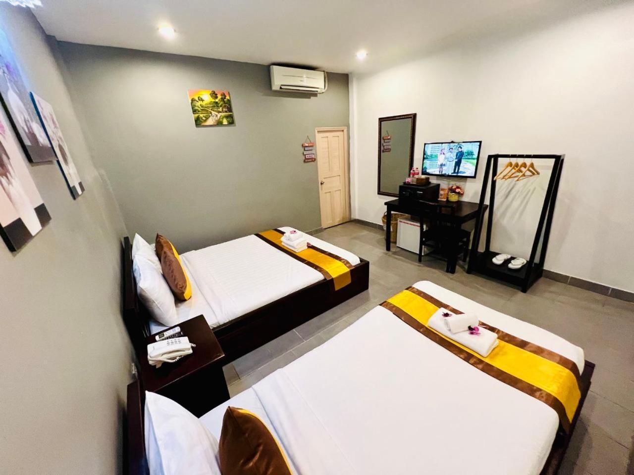 Sun Chakra Boutique Hotel Phnom Penh Exterior foto